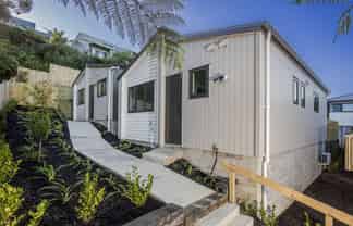 81B Ayton Drive, Totara Vale
