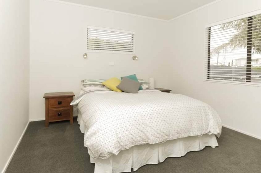 3 Bedroom Beautiful Home in Mt Wellington - More