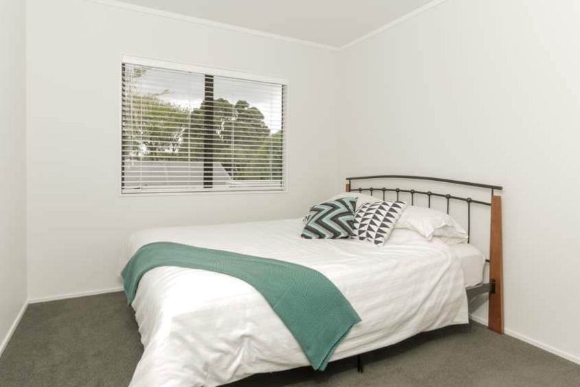 3 Bedroom Beautiful Home in Mt Wellington - View 6