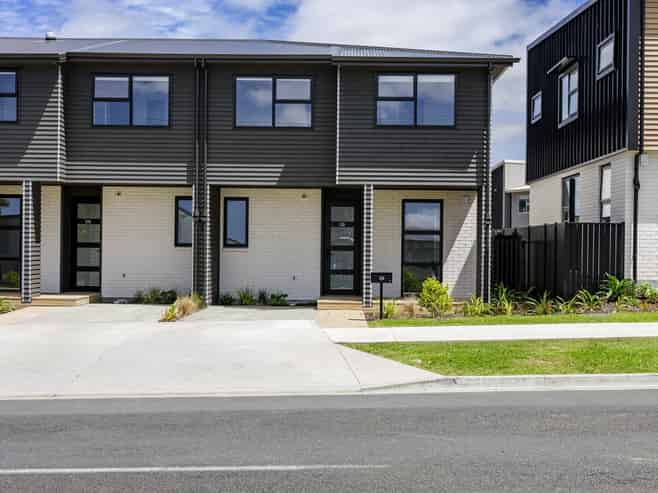 11 O'Neills Road, Swanson