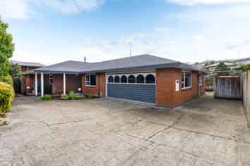 9 Arnold Savage Place, RICHMOND