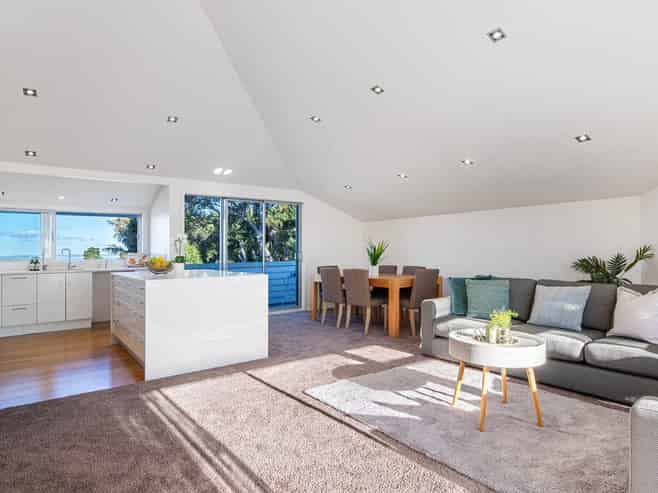 2/19 Toroa Street, Torbay