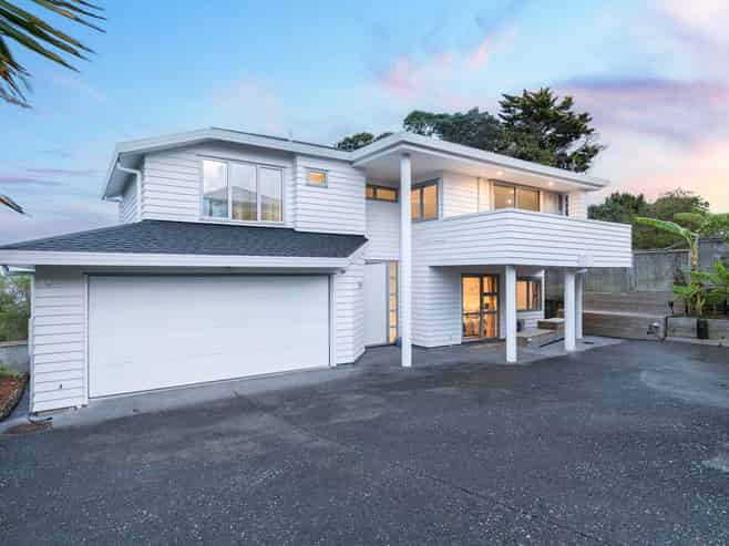 2/19 Toroa Street, Torbay