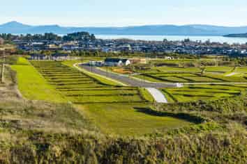 60 Wharariki Rise, Wharewaka