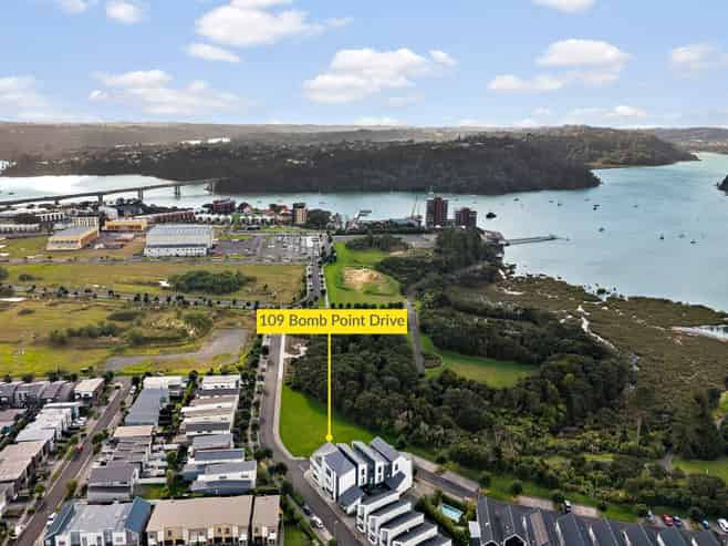 109 Bomb Point Drive, Hobsonville