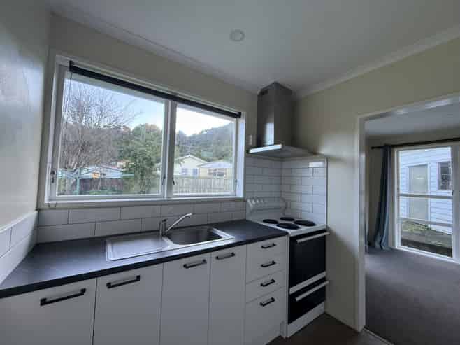 20 Kumeroa Grove, Wainuiomata
