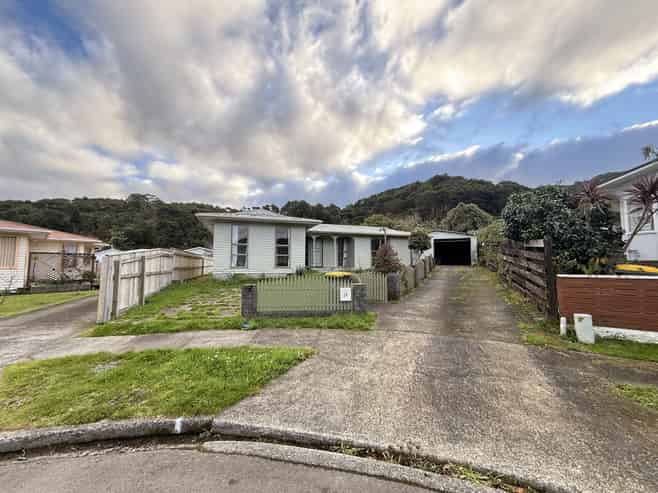 20 Kumeroa Grove, Wainuiomata