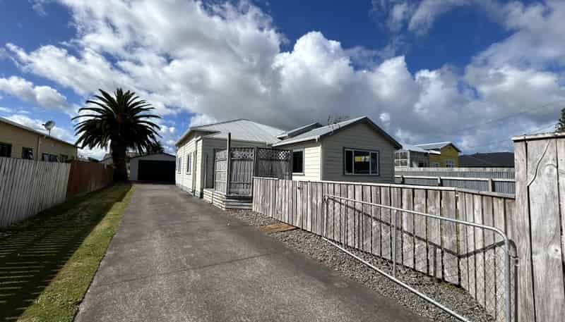 94 Victoria Street, Hawera