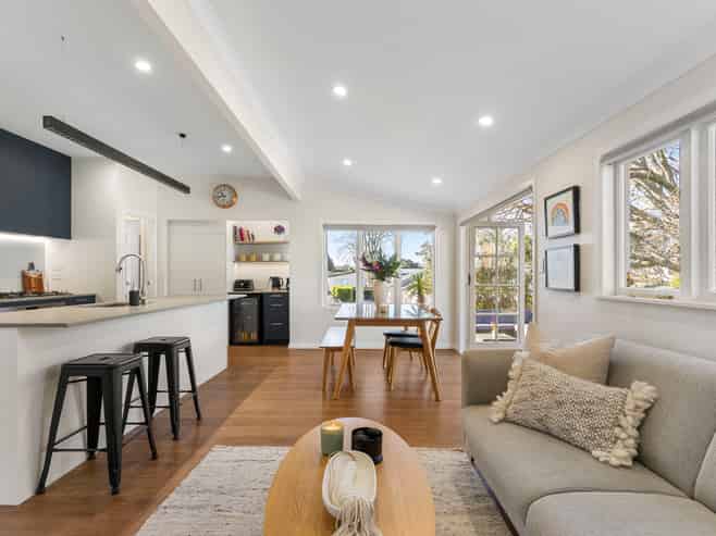 91 Wharf Road, Te Atatu Peninsula