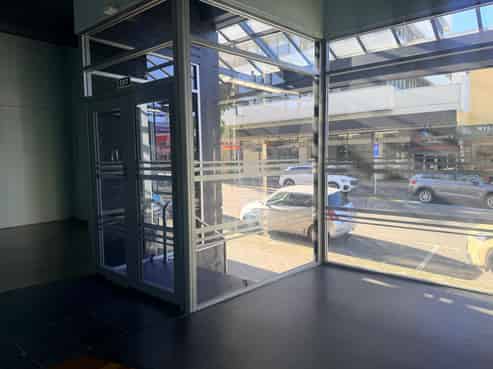 Turnkey Beauty or Retail Opportunity