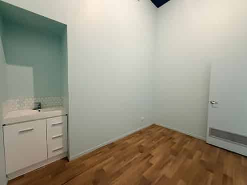 Turnkey Beauty or Retail Opportunity