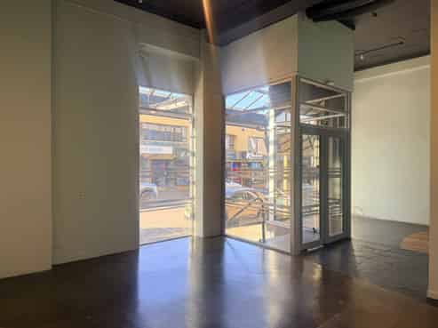 Turnkey Beauty or Retail Opportunity