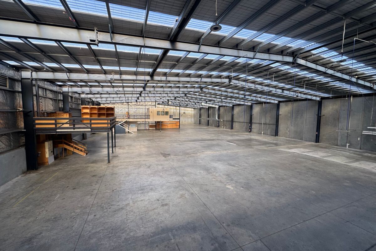 Well-Configured Industrial – 3,350m² - Aanzicht 3
