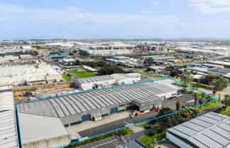 Cost Effective Industrial Headquarters - 9,179m²