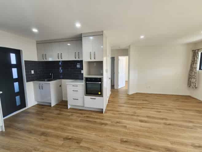 51a  Astley Avenue , New Lynn