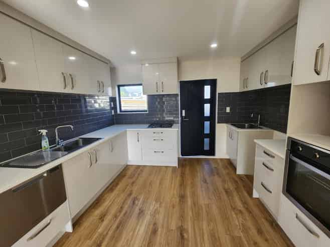 51a  Astley Avenue , New Lynn