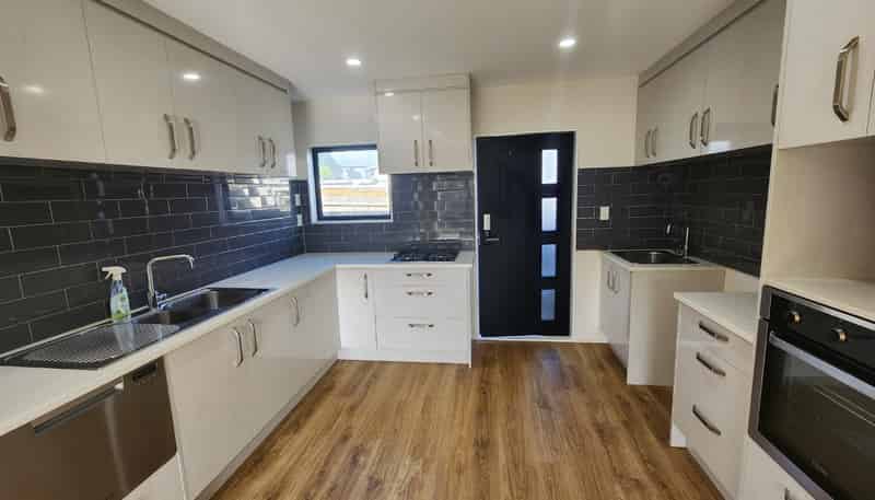 51a  Astley Avenue , New Lynn
