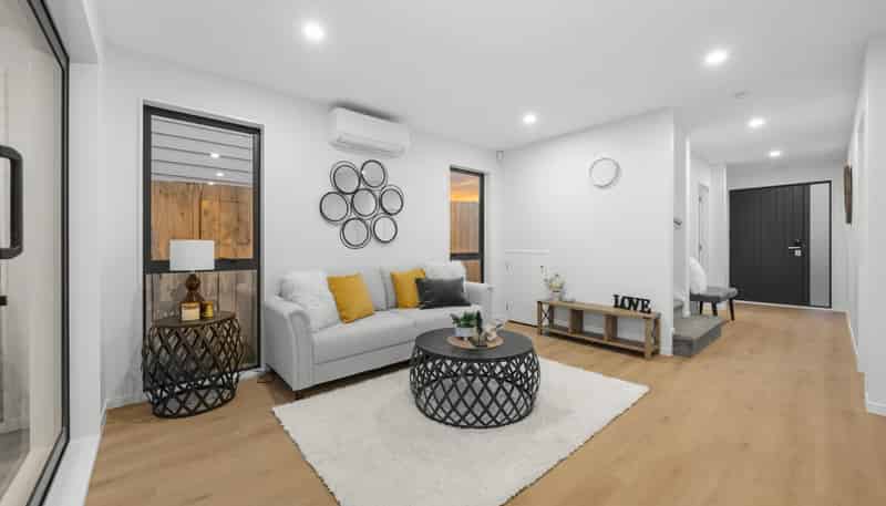 1B Mamuku Drive, Massey