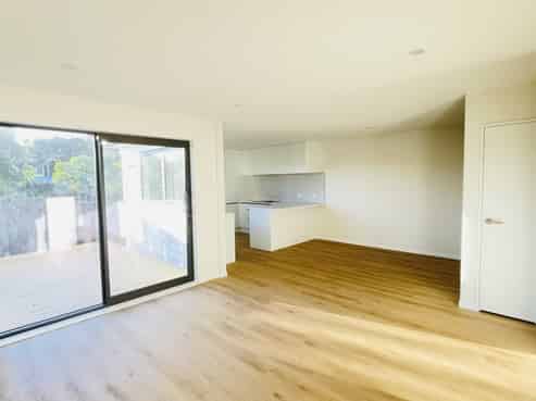 1B Mamuku Drive, Massey