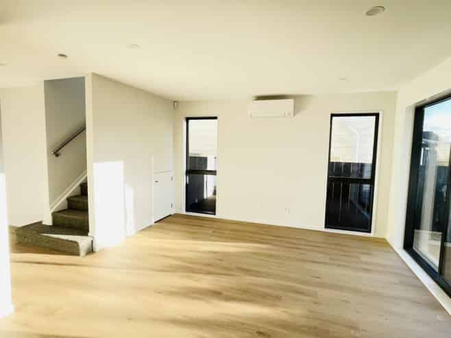 1B Mamuku Drive, Massey