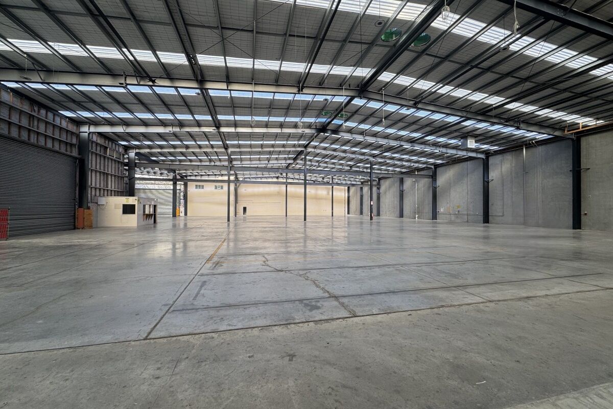 Prominent Road Front Facility - Vista 2