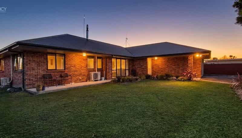 32 Grey Street, Feilding