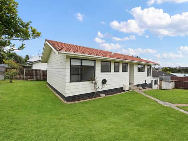10A Madison Place, Dinsdale