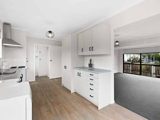 10A Madison Place, Dinsdale