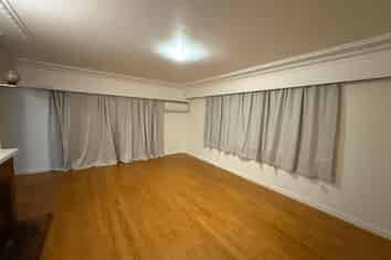 10 Boler Place, New Lynn