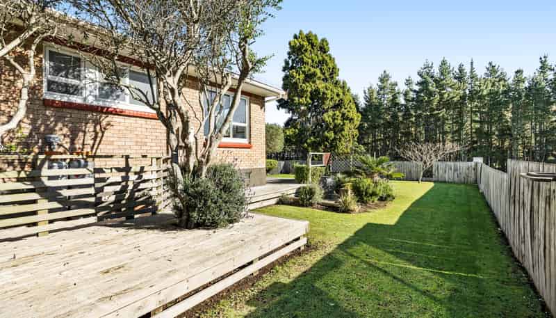 1606 South Road, Oakura