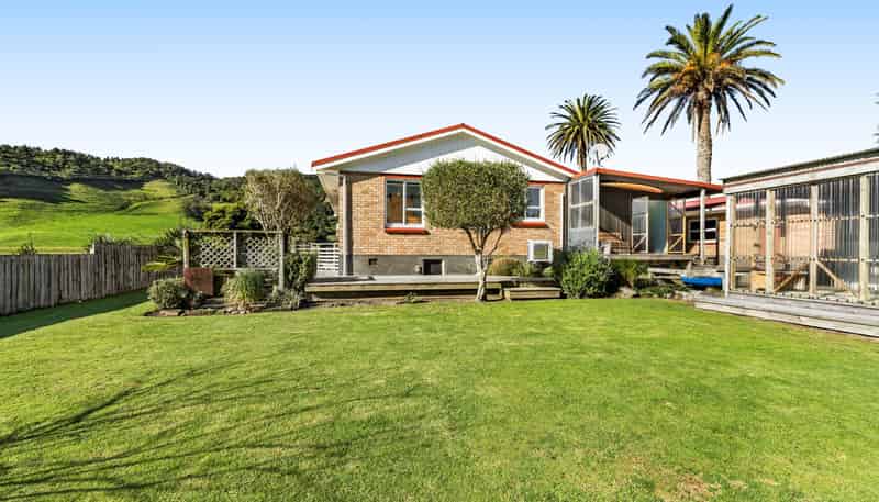 1606 South Road, Oakura