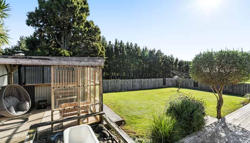 1606 South Road, Oakura