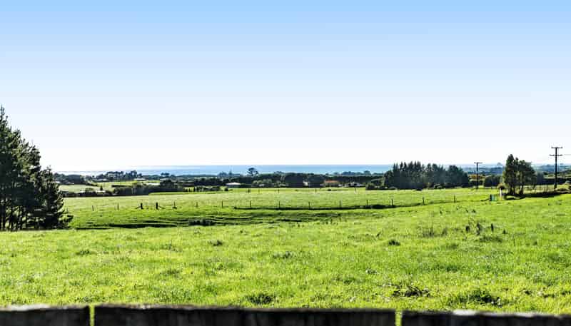 1606 South Road, Oakura
