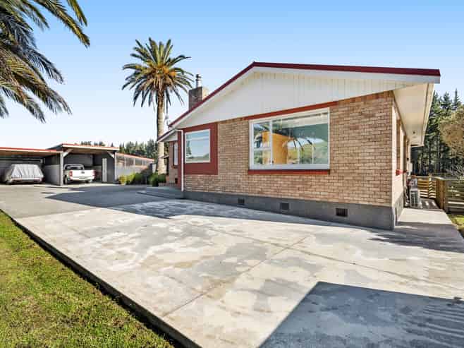 1606 South Road, Oakura
