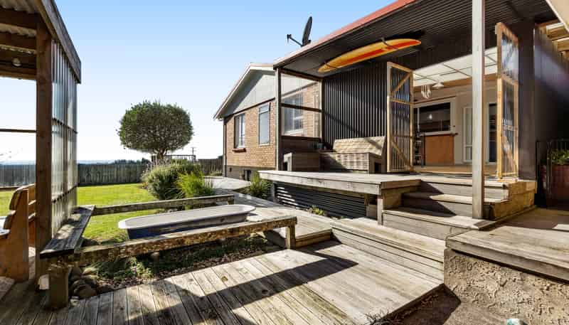 1606 South Road, Oakura