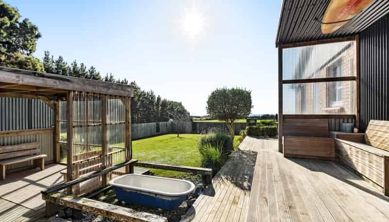 1606 South Road, Oakura