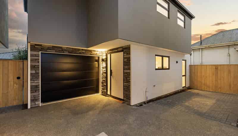 35E Wrights Road, Addington