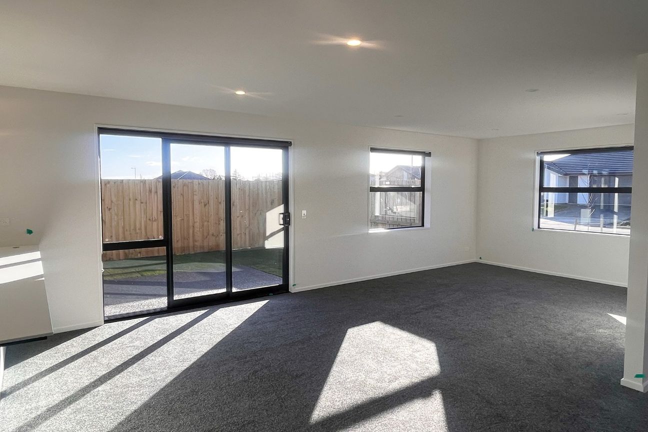 Kennedy's Green modern and sunny 4 bedroom! - Widok 4