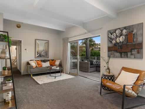 454B Beach Road, Murrays Bay