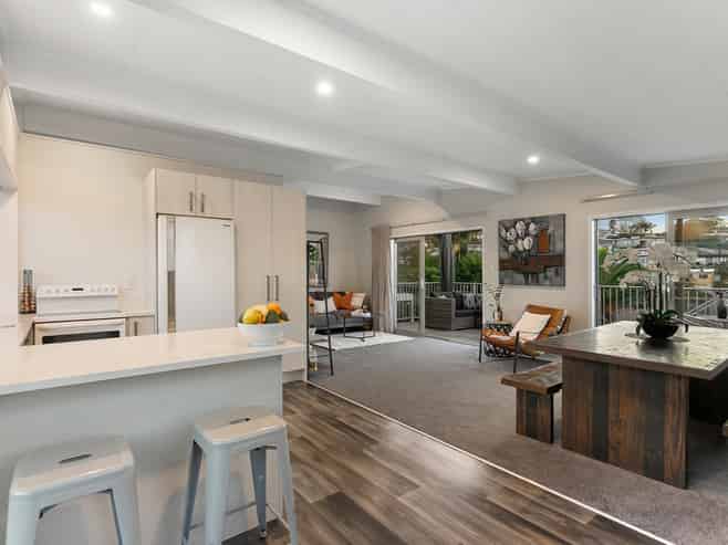 454B Beach Road, Murrays Bay