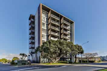 502/10 Auburn Street, Takapuna