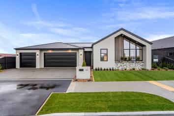  42 Wakeman Drive, Lincoln