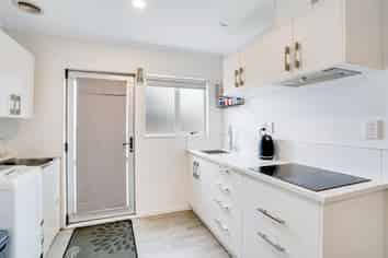 34B Cowley Drive, Temple View