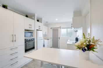 34B Cowley Drive, Temple View