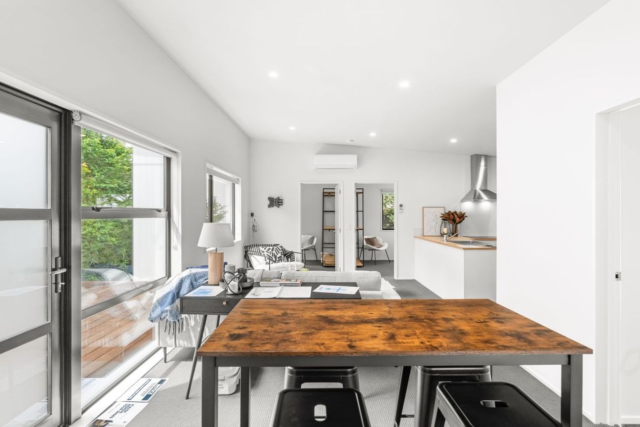 Contemporary Student Living Close to UC - Widok 3