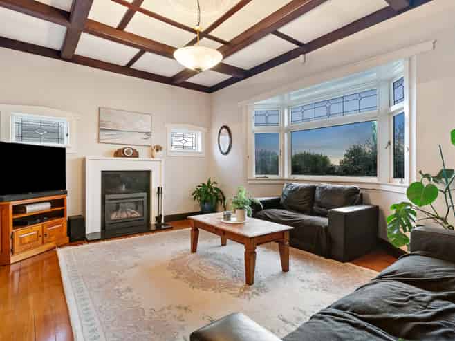 6 Stewart Road, Mount Albert