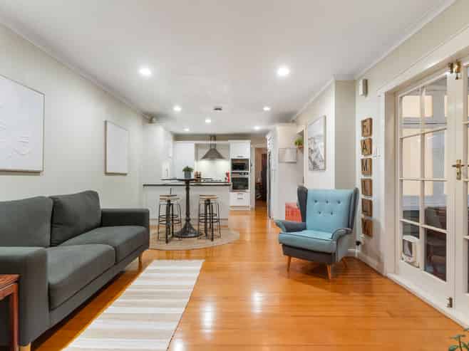 6 Stewart Road, Mount Albert