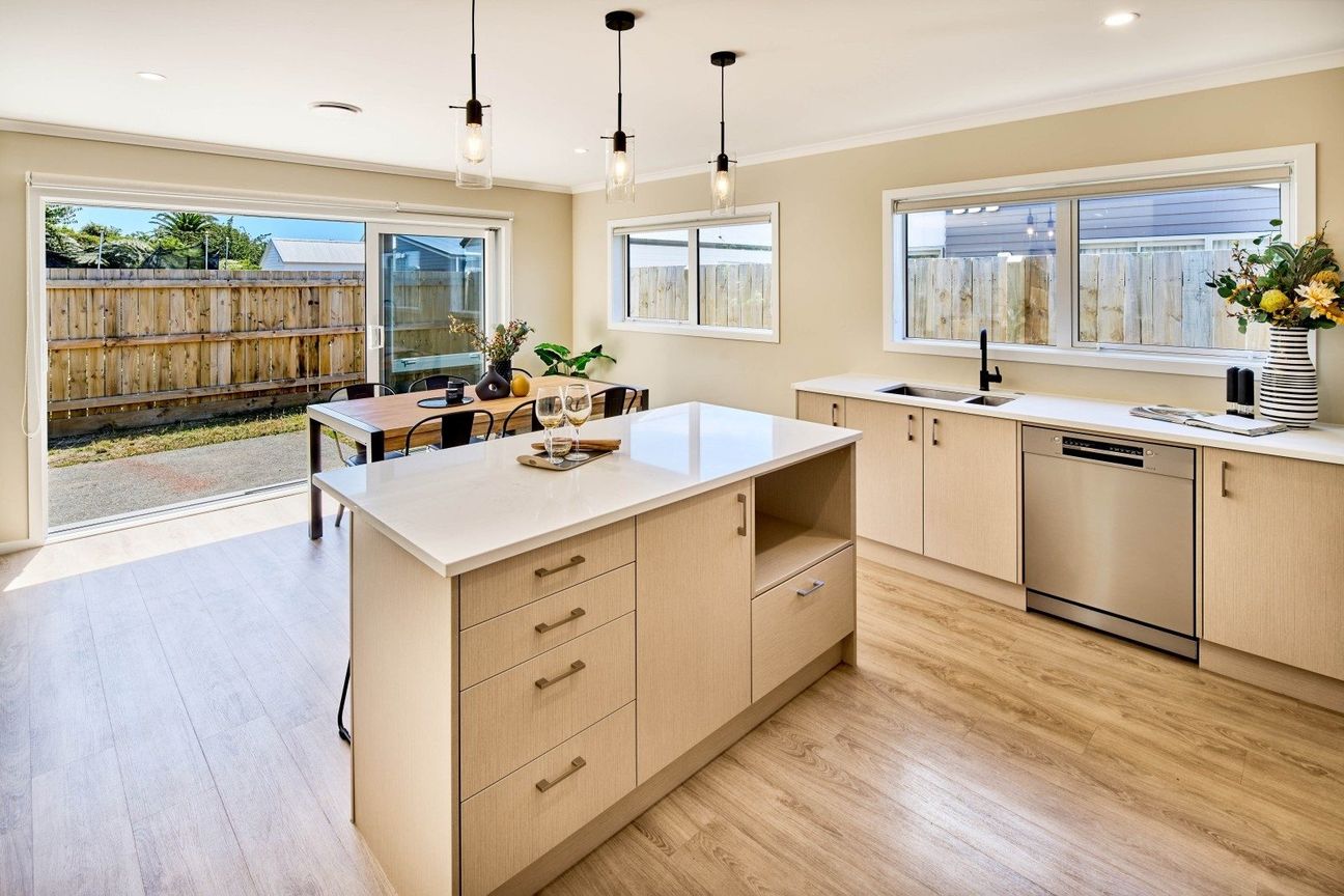Modern 3-Bedroom Home in Popular Awatea Escape – pohled 3