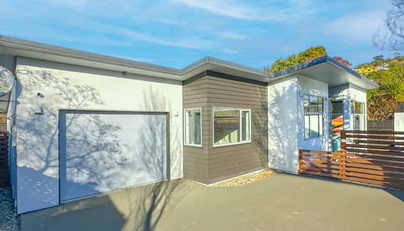 16A Albert Street, Saint Clair