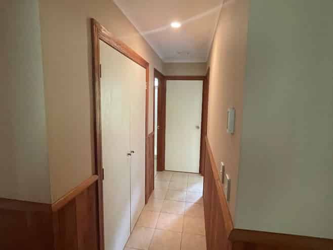 1900 Tarata Road, Inglewood